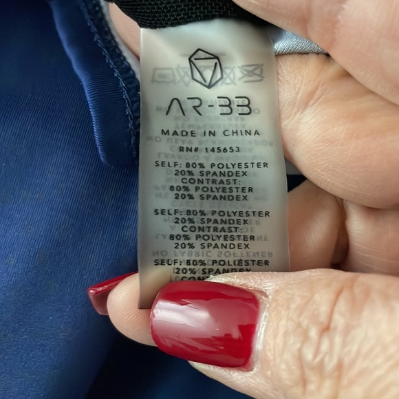 AR 33 Zion Sports Bra Ocean Dark Blue V-Neck Adjustable Strap Racerback … - Picture 10 of 11